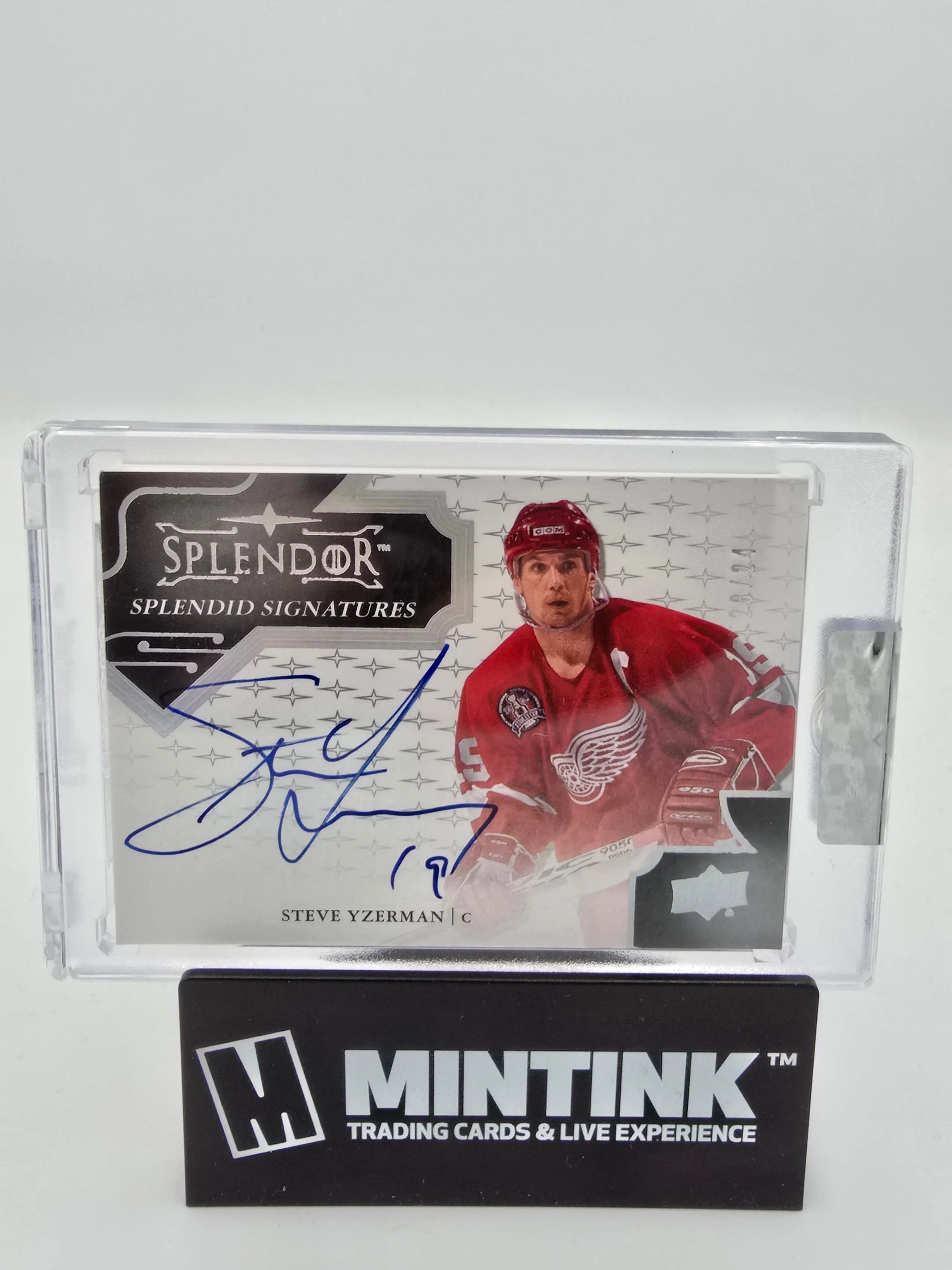 2017-18 Upper Deck Splendor Steve Yzerman Splendid Signatures Auto /24 