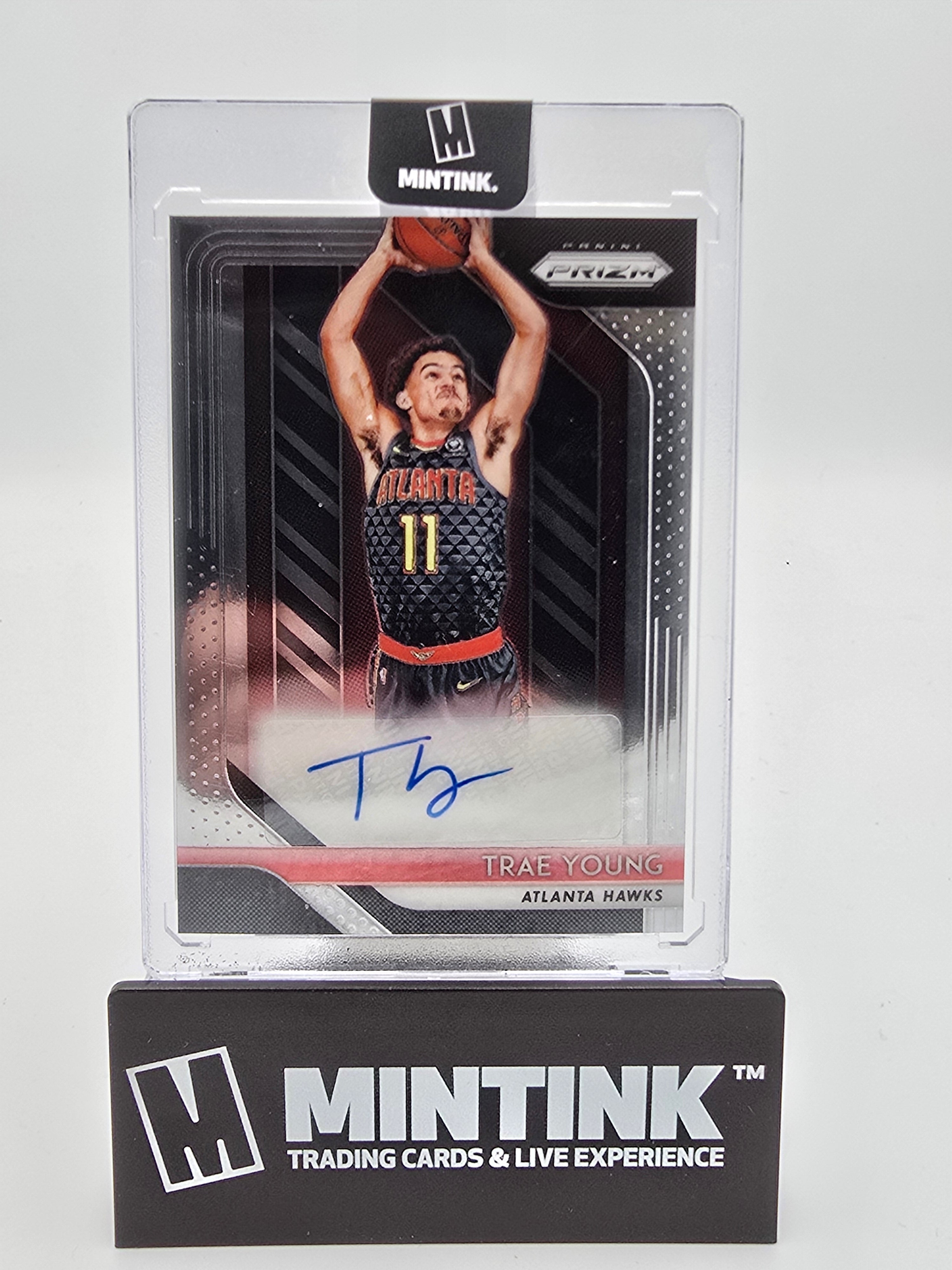 2018-19 Panini Prizm Basketball Trae Young Prizm Auto #RS-TYG 