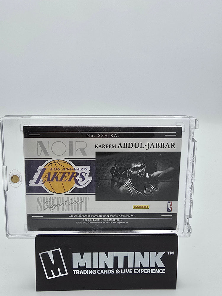 2023-24 Panini Noir Basketball Kareem Abdul-Jabbar Spotlight Signatures Gold Ink /99 