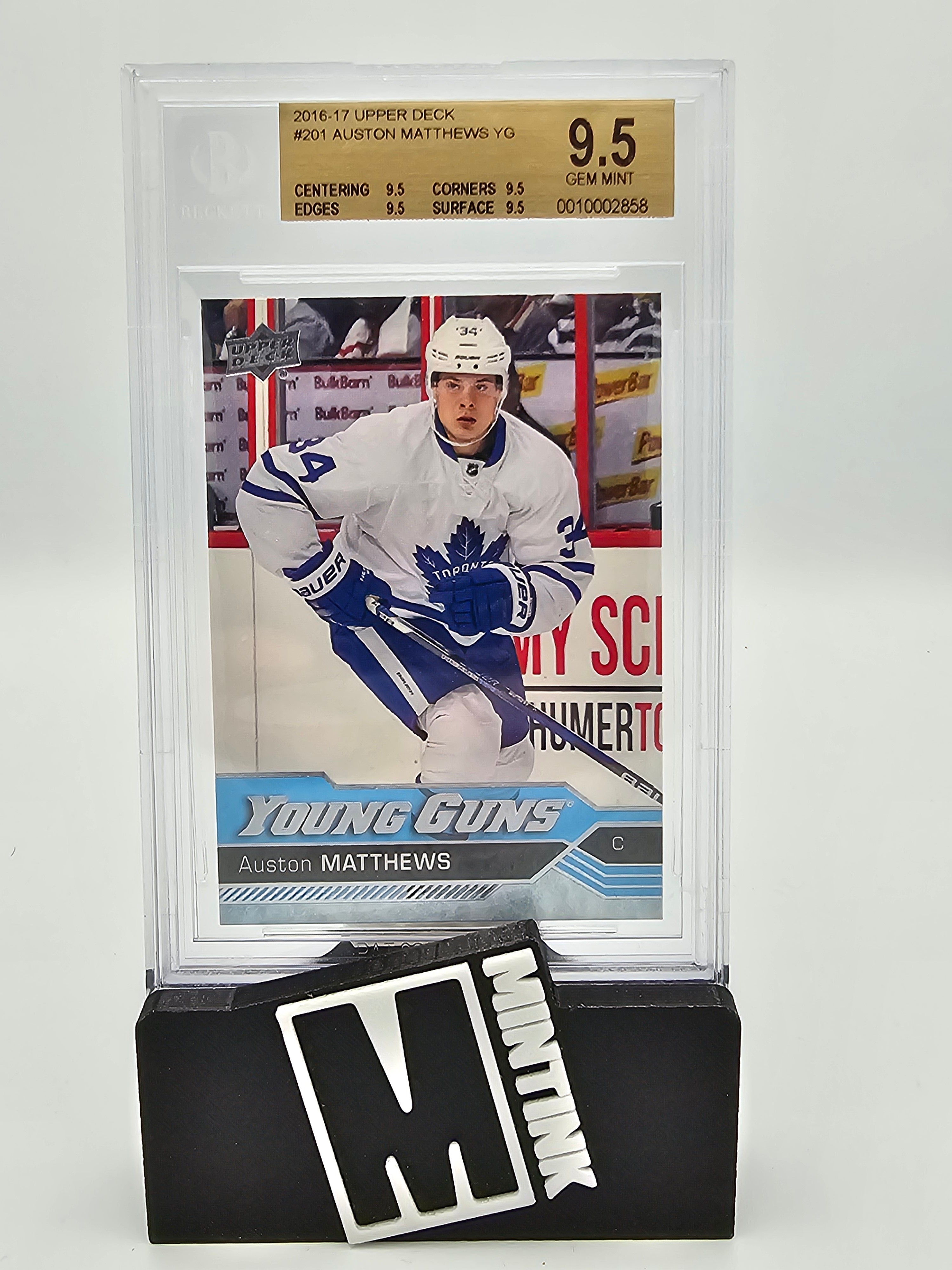 2016-17 Upper Deck Series One BGS 9.5 Auston Matthews Young Guns #201