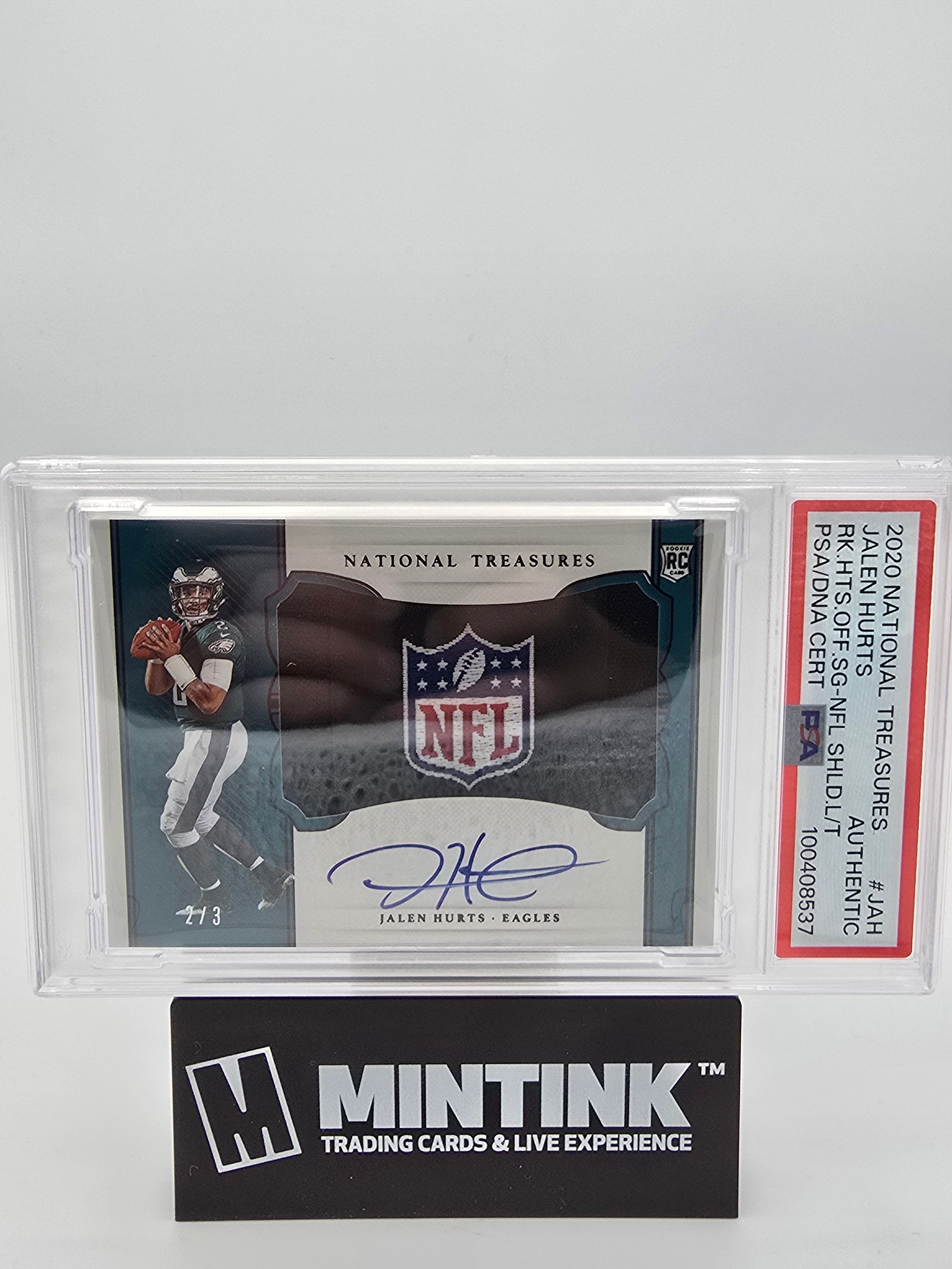 2020 National Treasures Football Jalen Hurts Rookie Hats Off NFL Shield Auto 2/3 