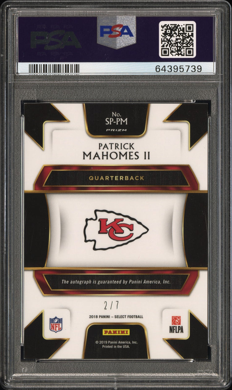 2018 Panini Select Signatures Tie-Dye Prizm Patrick Mahomes II PSA 8 2/7 